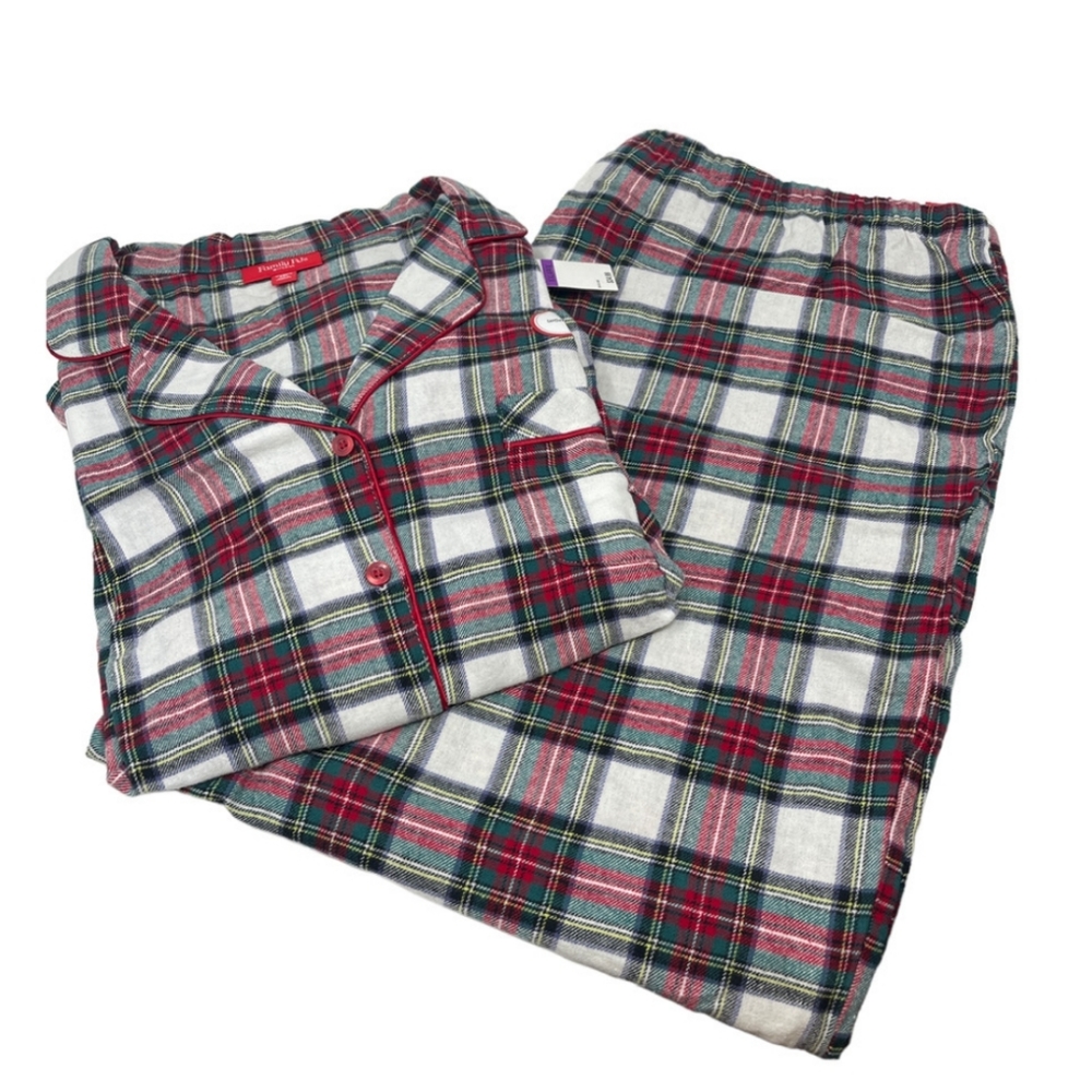 NWT Macy's Family PJ Set Stewart Plaid Size XL